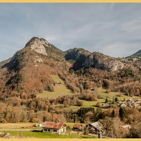 Le Chateau Dans Le Ciel * La Baume